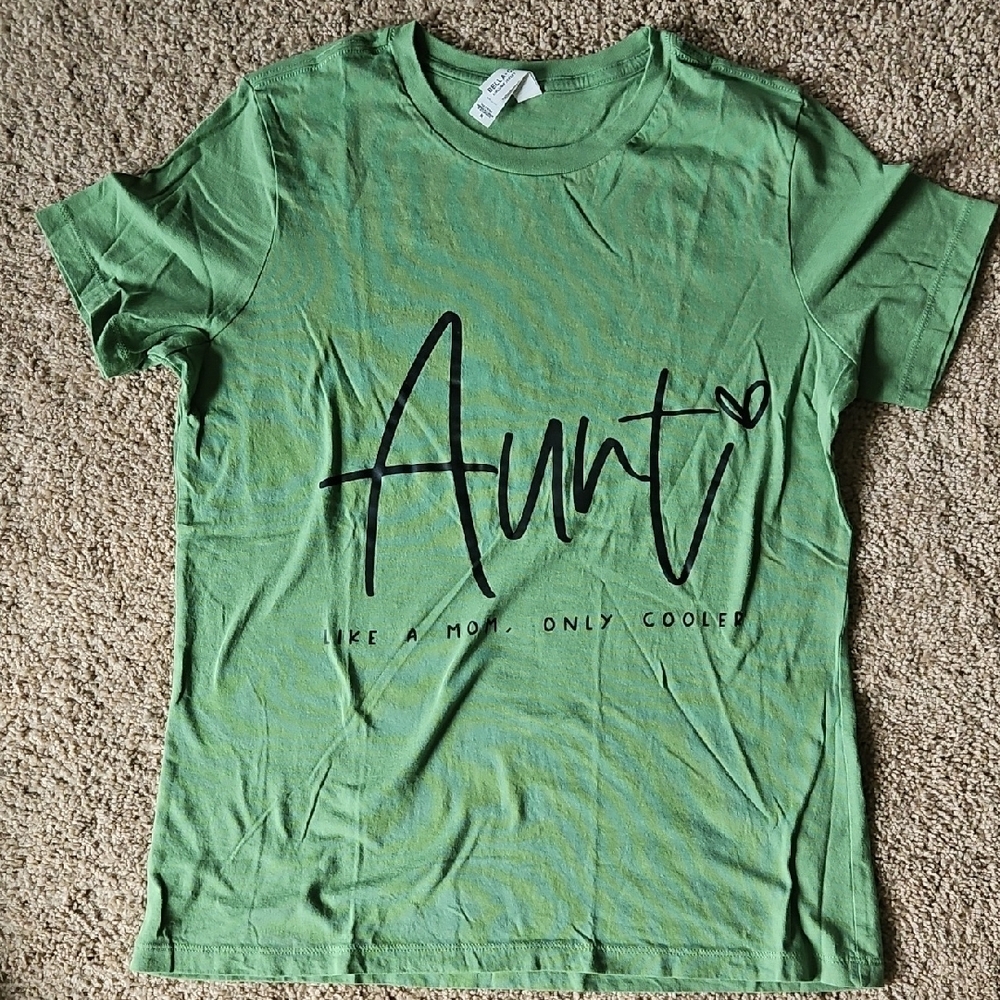 Bella Canvas Green 'Aunt' Tee - Short Sleeve